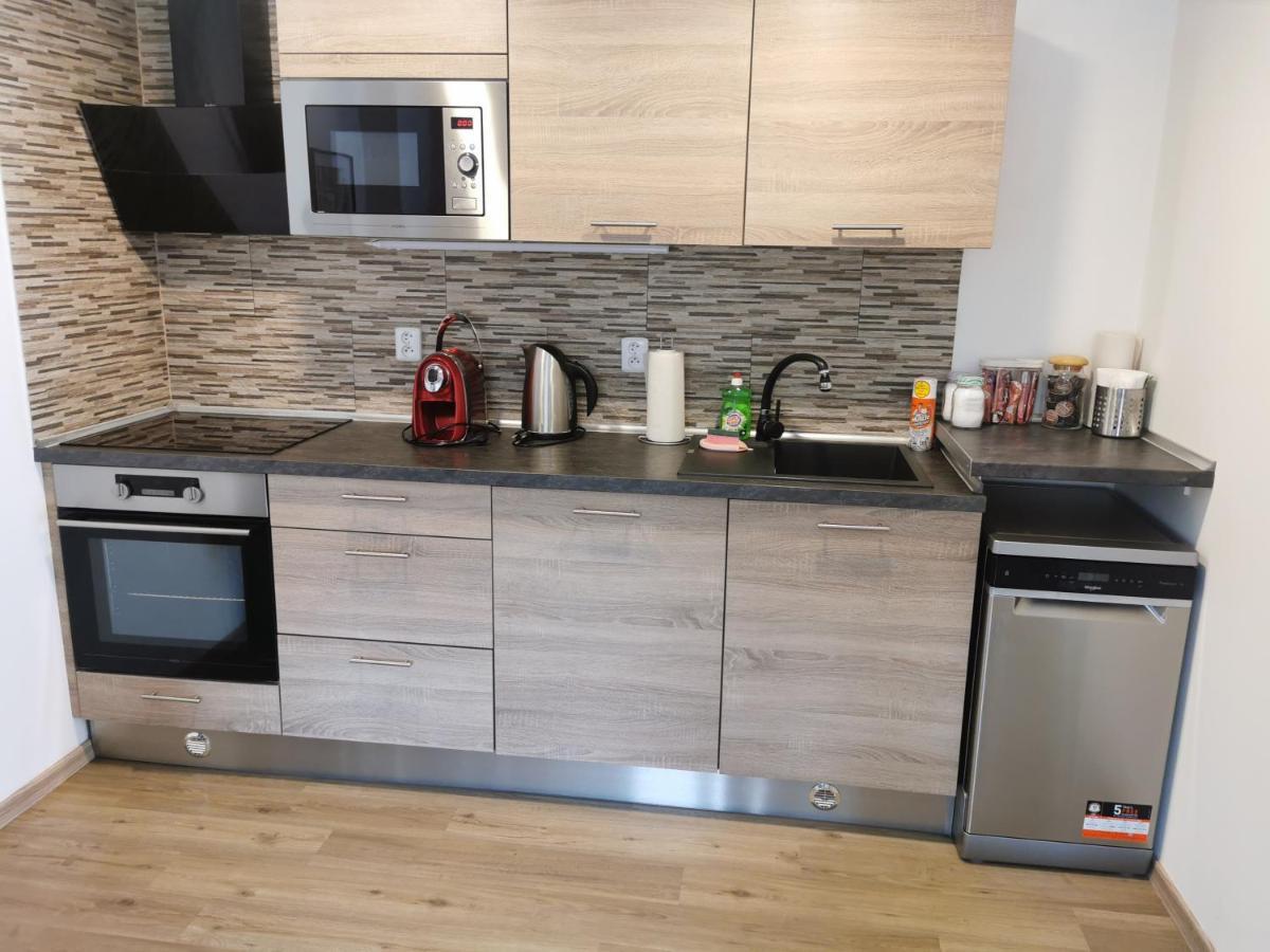 Apartmany Svitkov 79 ปาร์ดูบิตเซ ภายนอก รูปภาพ