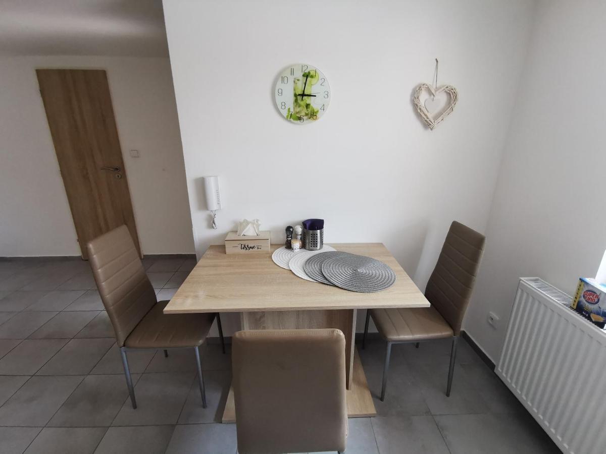 Apartmany Svitkov 79 ปาร์ดูบิตเซ ภายนอก รูปภาพ
